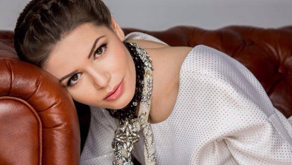 Monica-Gabor-l-a--trisat--pe-Mr--Pink--Vedeta-a-venit-in-mare-secret-la-Bucuresti-cu-un-alt-barbat