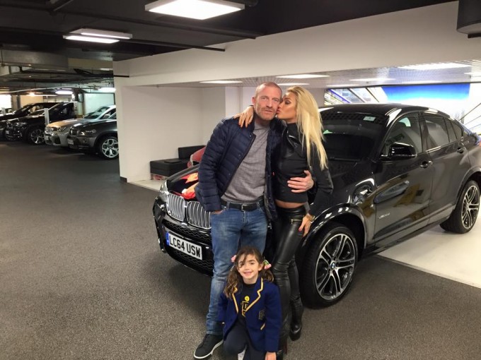 Loredana de la Trident se iubeste de peste sase ani cu milionarul