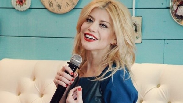 Loredana-Groza-le-da-peste-nas-carcotasilor--Uite-cum-arata-nemachiata-