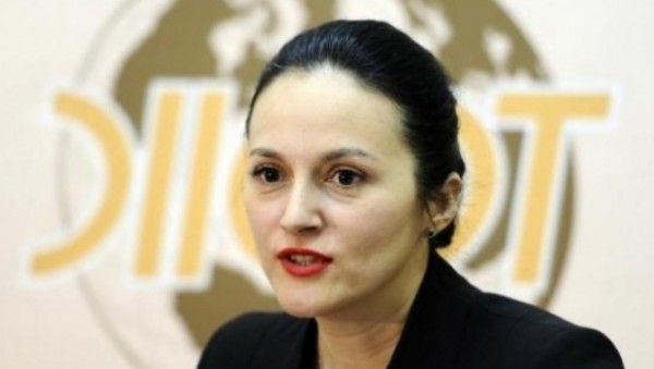 alina_bica_31857100_29487600