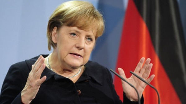 Merkel: Putin nu va fi intimidat dacă Ucraina primeşte arme din alte ţări