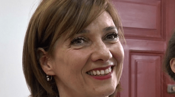 vlcsnap_2014_11_17_19h52m31s189_76585800