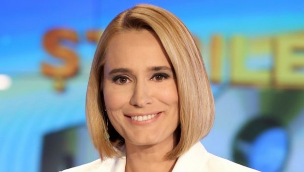 Andreea-Esca--gafa-de-proportii-in-direct--Iata-ce-a-facut-prezentatoarea-TV-