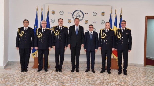 klaus_iohannis_instalare_in_functie_e_hellvig_59790800