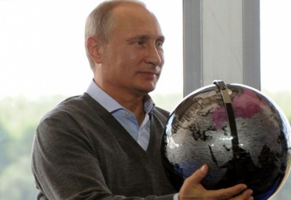 vladimir_putin_glob_fara_watermark_afp_88996500
