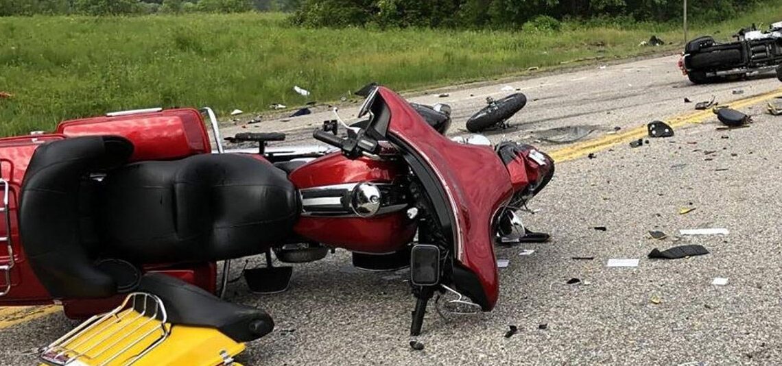Dramatic. Un șofer din Câmpulung a intrat cu mașina în niște motocicliști
