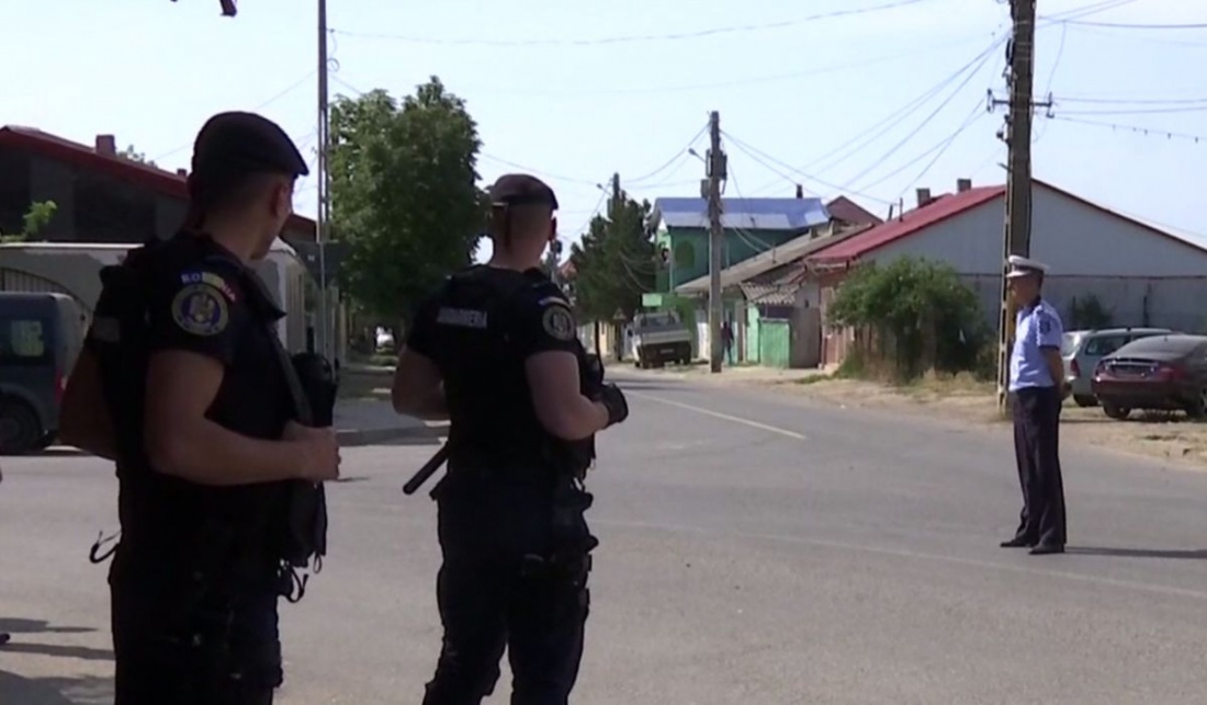 Doi jandarmi din județul Neamț, cu COVID au fost trimiși pe teren alături de alți colegi