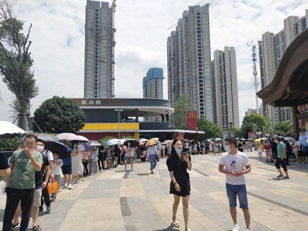 Au iesit noi imagini la iveala din Wuhan