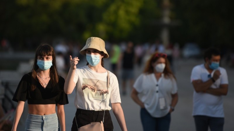 Specialiști de la OMS au descoperit de ce are loc o explozie a cazurilor de COVID