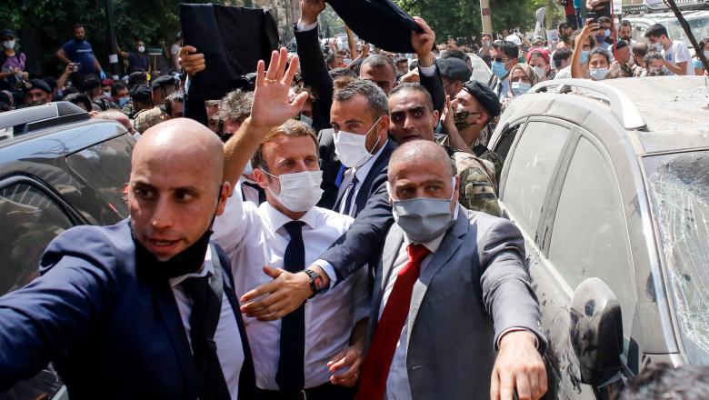 Emmanuel Macron, implorat de cetățenii Libanului să ofere ajutor