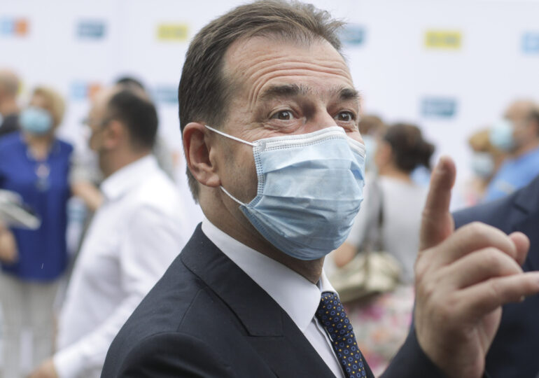 Guvernul arată în punctul de vedere transmis CCR: Moţiunea în sesiune extraordinară încalcă principiul stabilităţii guvernamentale