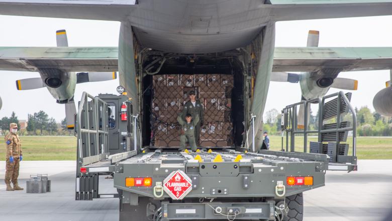 România ajută Libanul cu 8 tone de materiale medicale