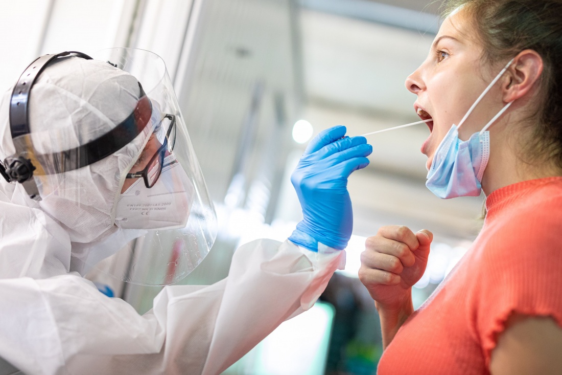 Vaccinurile copilăriei care ne protejează de COVID-19: "Asta explică de ce de unii oameni virusul nu se atinge