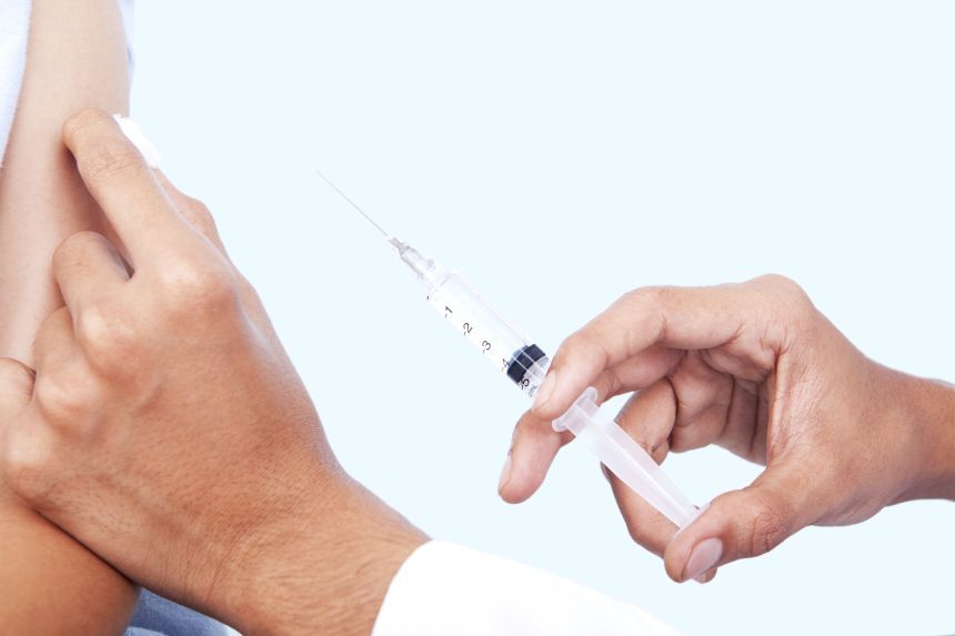 Nelu Tătaru anunţă că 330.000 de doze de vaccin antigripal