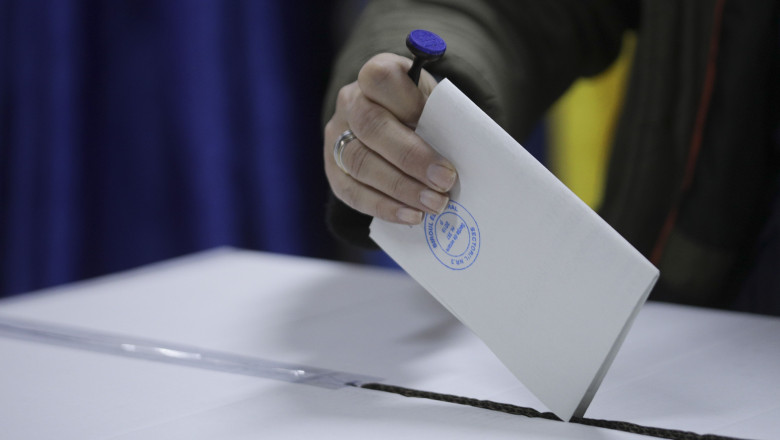 Nelu Tătaru spune că, la vot, vor exista cabine speciale pentru alegătorii care prezinta frebră