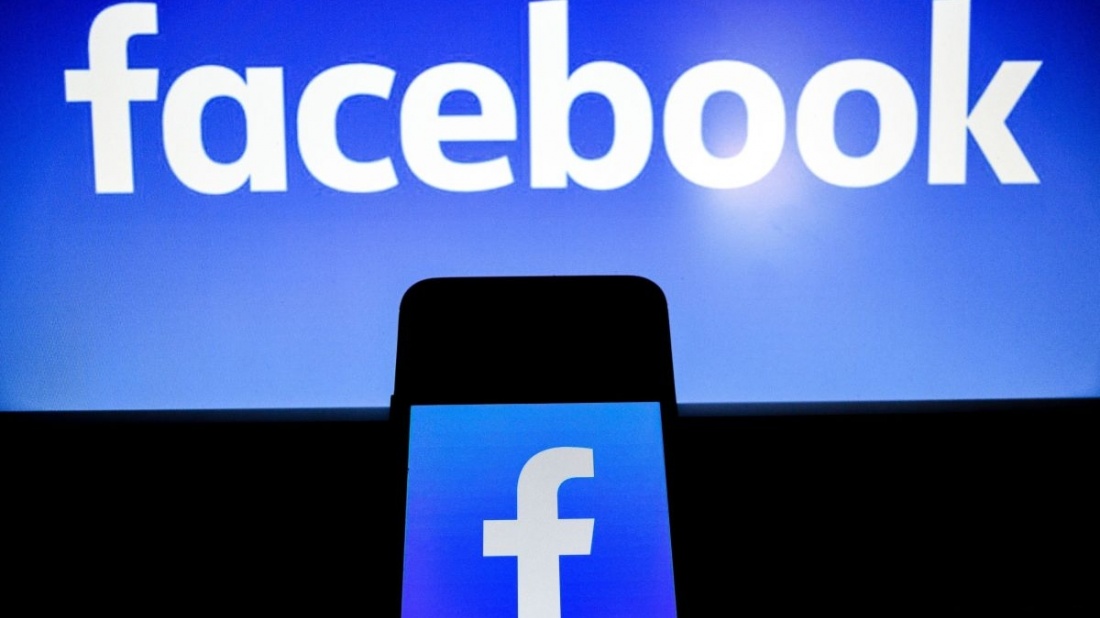 Facebook plănuieşte să ştrângă toate aplicațiile