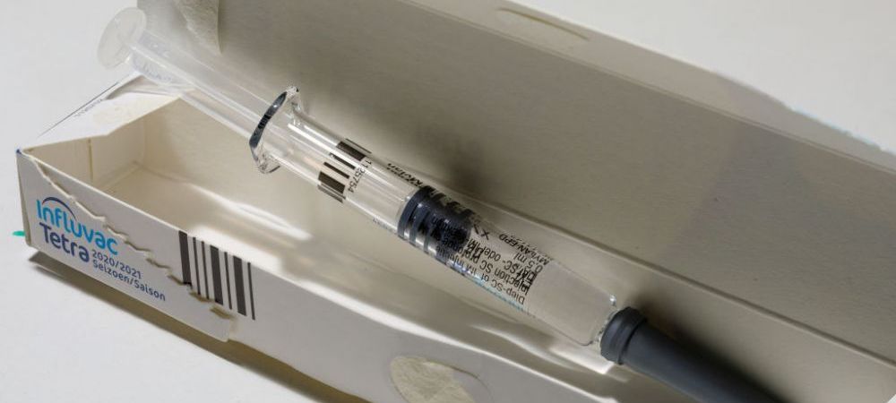 Un voluntar vaccinat anti-COVID