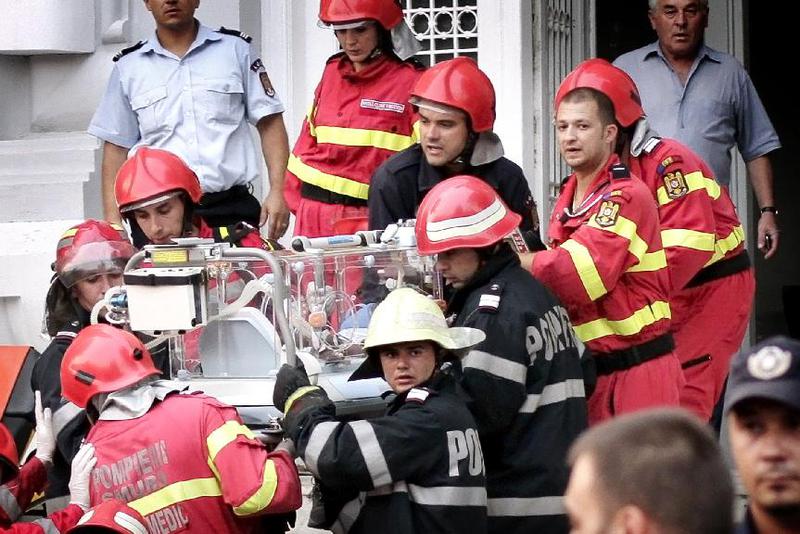 În 2010 la Maternitatea Giulești s-a întamplat tragedie ca la spitalul de Urgentădin Piatra Neamț. Zece persoane au murit sâmbătă, 14 noiembrie 2020,