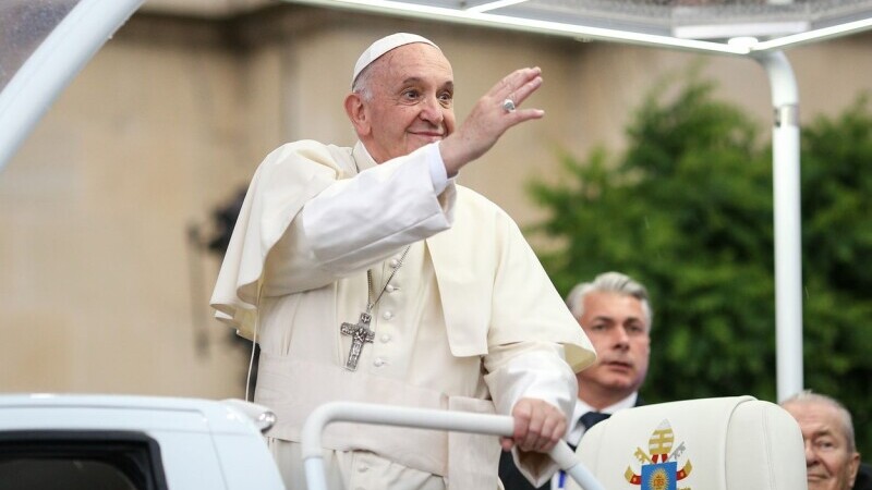 Papa Francisc l-a felicitat, telefonic, pe Biden