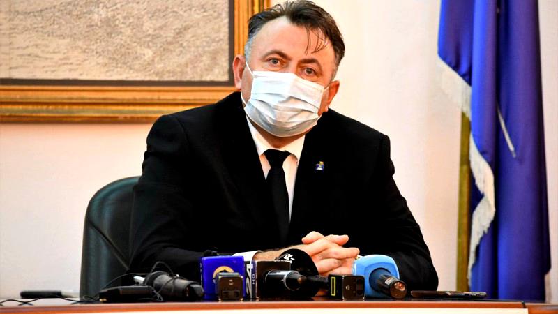 Nelu Tătaru susține că în 3 săptămani scad cazurile de COVID
