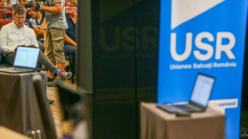 Fără Penali în Funcții Publice” pentru a strânge bani pentru propria campanie electorală și pentru a ataca PNL