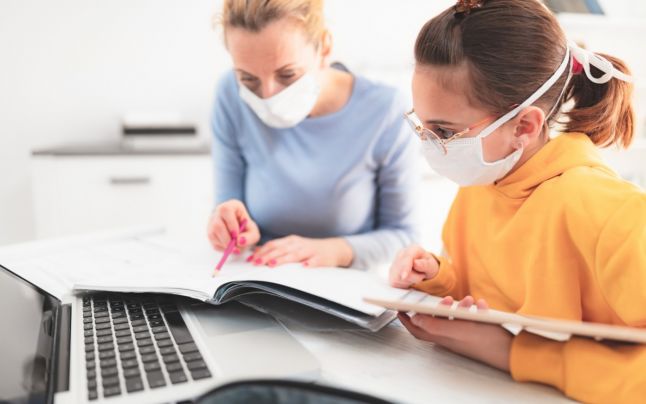 Profesorii, foc și pară