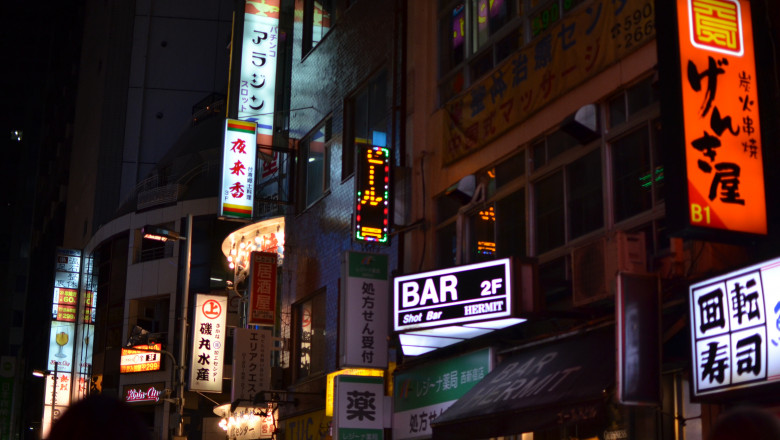 În Japonia, un scandal, uriaș după ce mai mulți demnitari au petrecut în cluburi de noapte