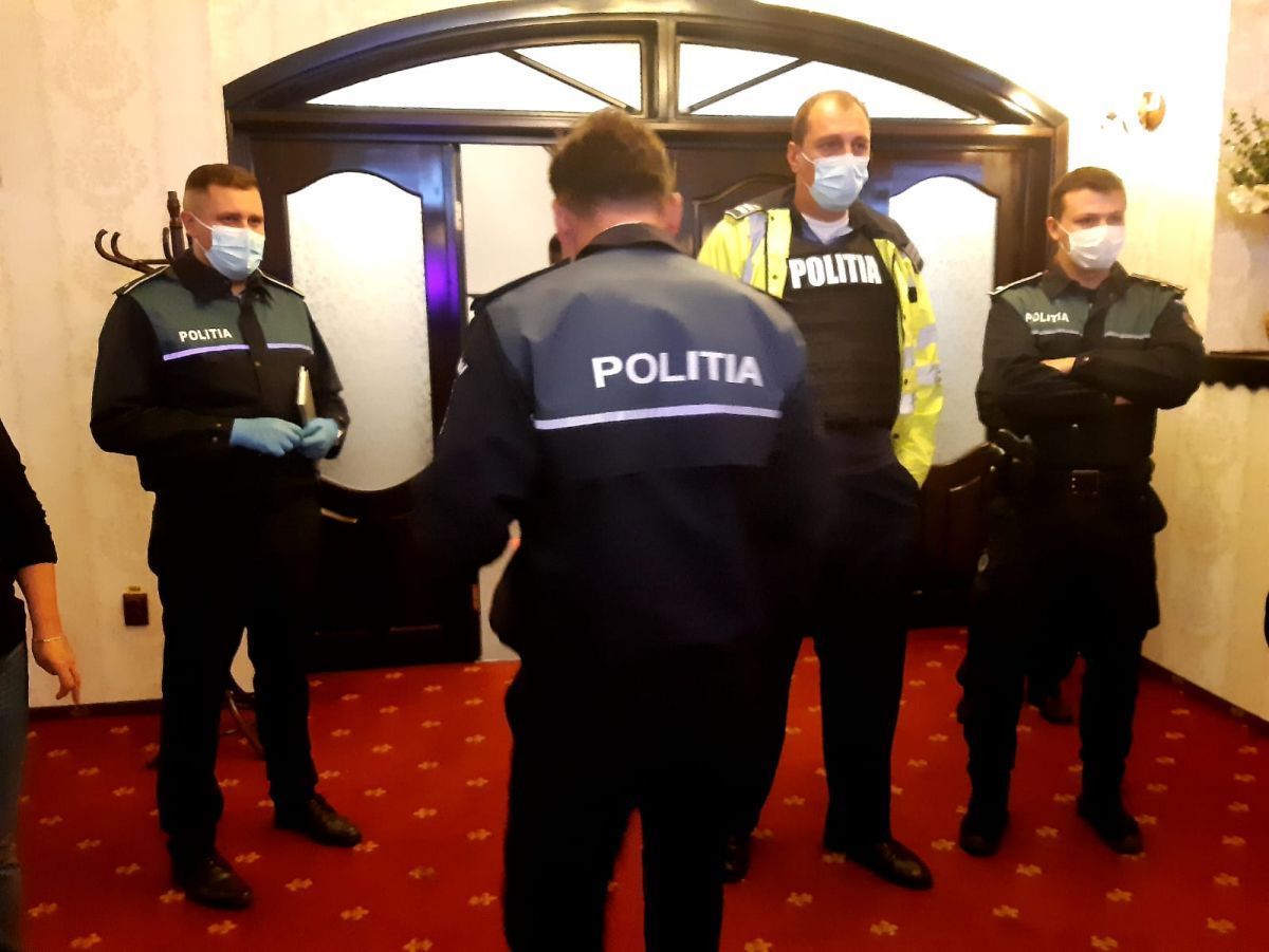 Poliţiştii şi jandarmii