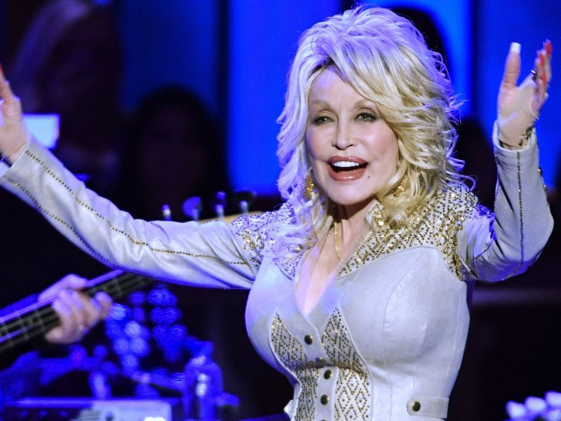 Dolly Parton refuză categoric să i se facă statuie