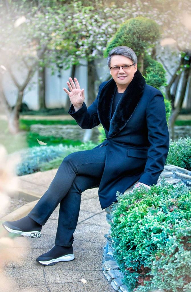 INTERVIU cu cunoscutul artist, Fuego: „Am încercat mereu să mă reinventez, să aduc noutăți, să surprind”