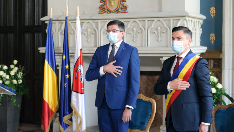 Klaus Iohannis, despre dosarele penale ale liberalilor ieșeni Alexe și Chirica: "Ar fi cazul să reacționeze politic și PNL"