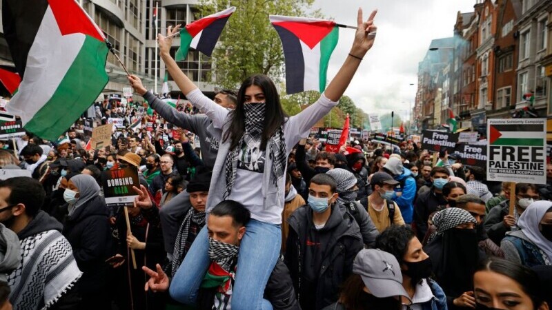 Mii de persoane au manifestat în centrul Londrei în sprijinul poporului palestinian