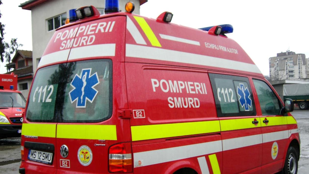 Părinții unui copil din Bihor au luat la bătaie echipajul SMURD sosit să le salveze micutul