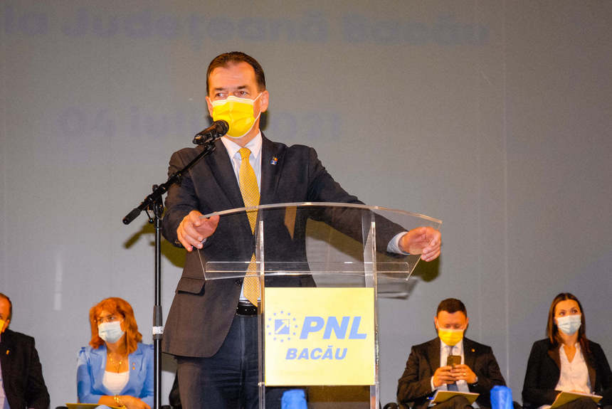Mircea Fechet a fost ales preşedinte al PNL Bacău