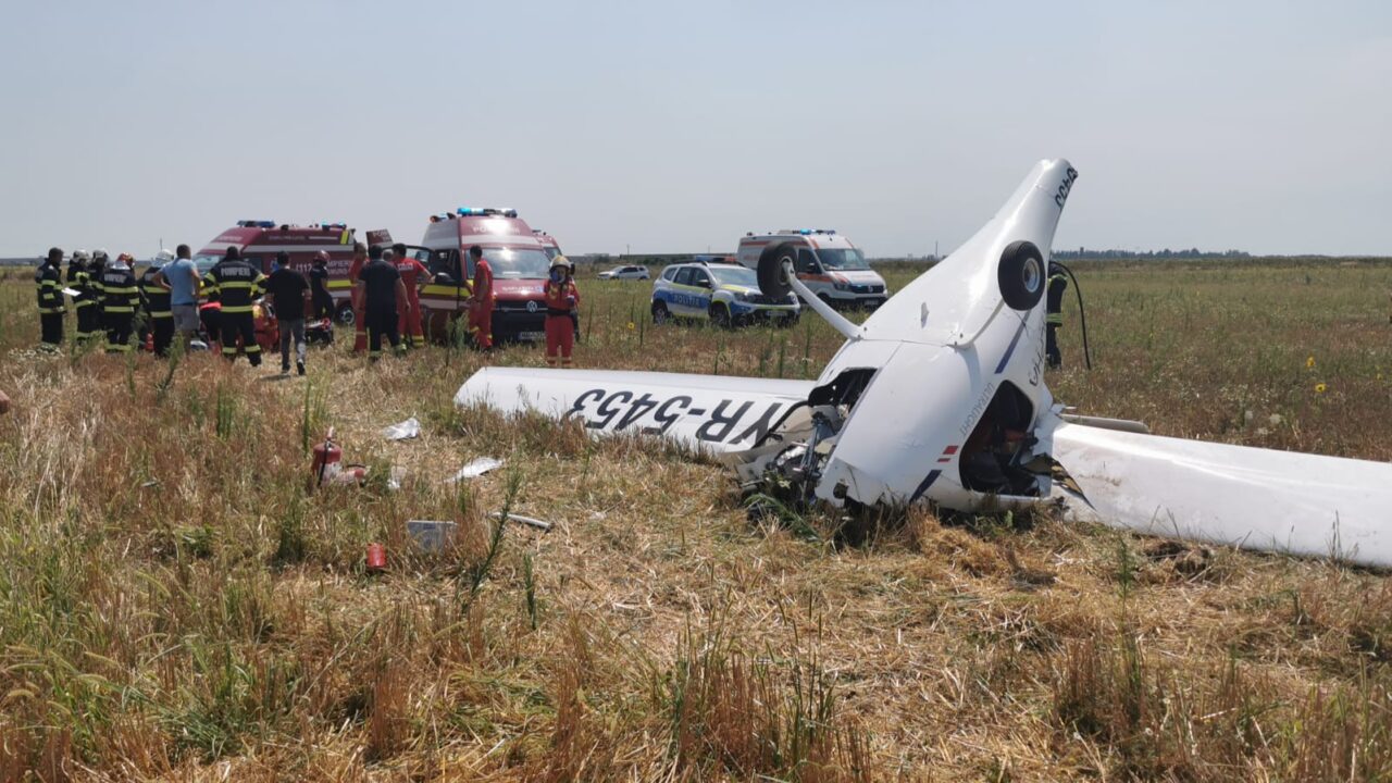 Un avion privat s-a prăbușit la Chitila