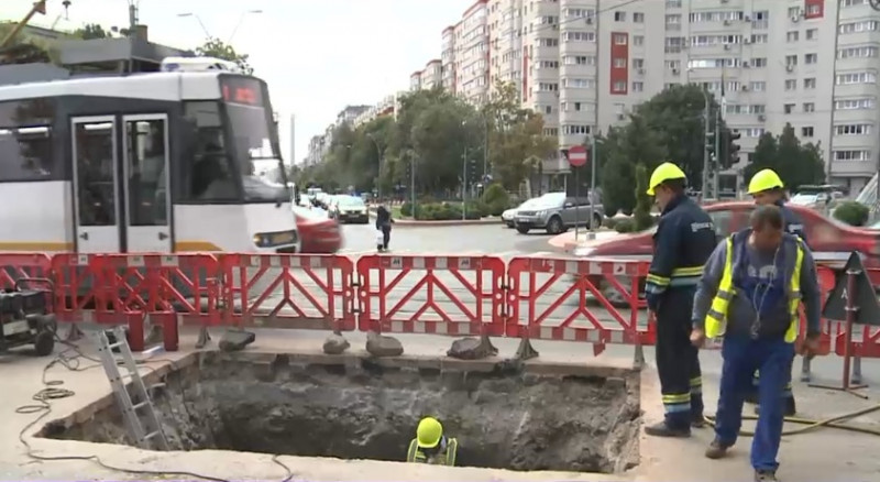 Bucureștiul dacă lucrările au început cu aproape două luni în urmă, nu sunt semne că vor fi terminate prea curând. În prezent, în 15 zone