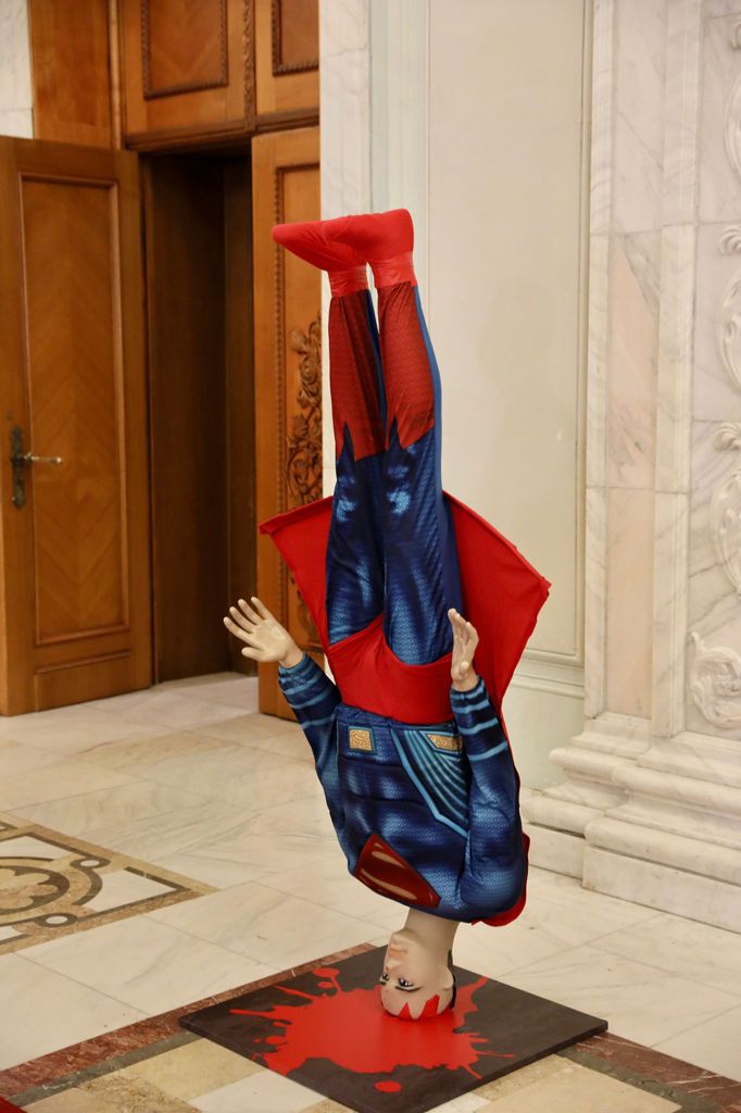 „Superman Cîţu”, în Parlament – FOTO