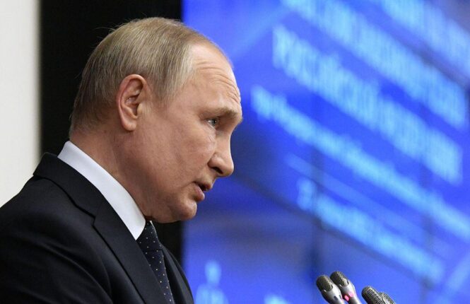 Vladimir Putin spune că Rusia va răspunde dacă infrastructura militară NATO