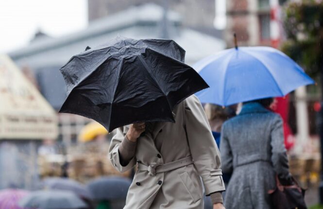 Prognoza meteo, 23 noiembrie. Vremea se încălzește, dar va ploua