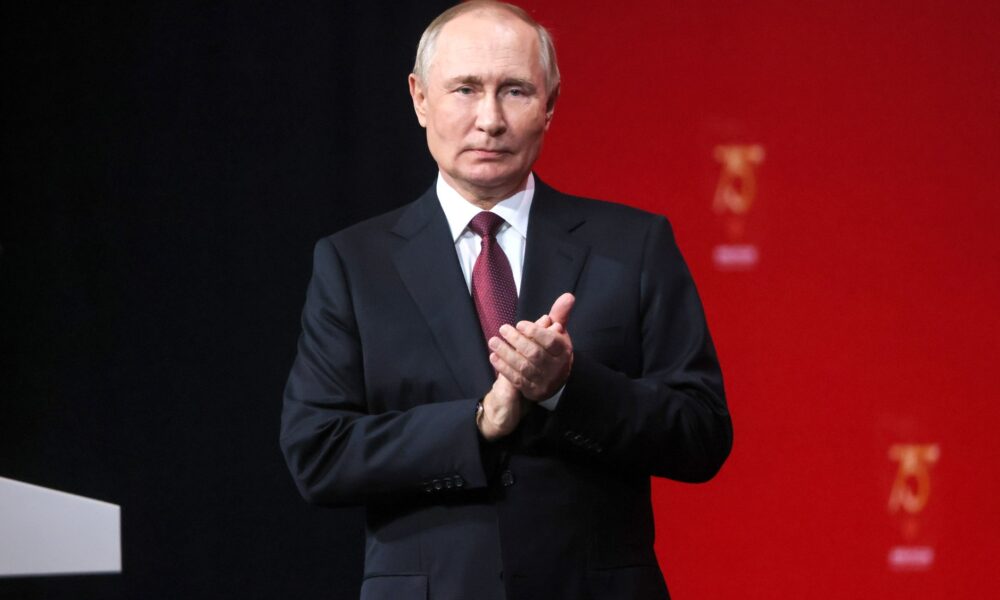 Vladimir Putin vrea să îl înlăture