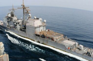 China anunţă că a alungat crucişătorul cu rachete ghidate USS