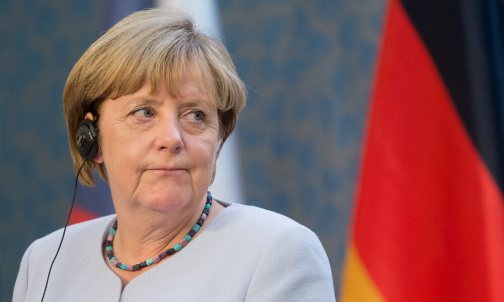 Angelei Merkel a scăzut de când a început războiul