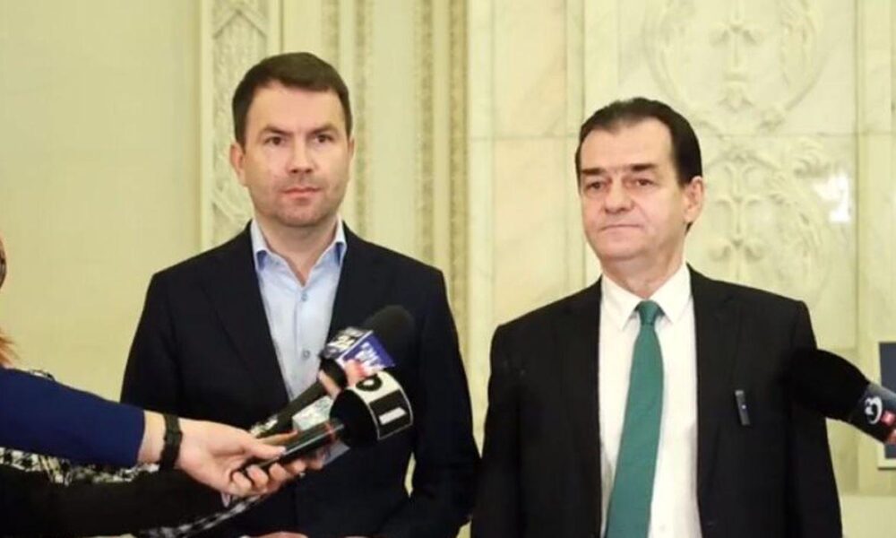 USR şi Forţa Dreptei depun moțiune