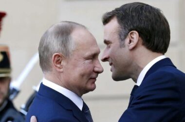 Biden și Macron au promis să tragă Rusia la răspundere pentru crimele de război din Ucraina