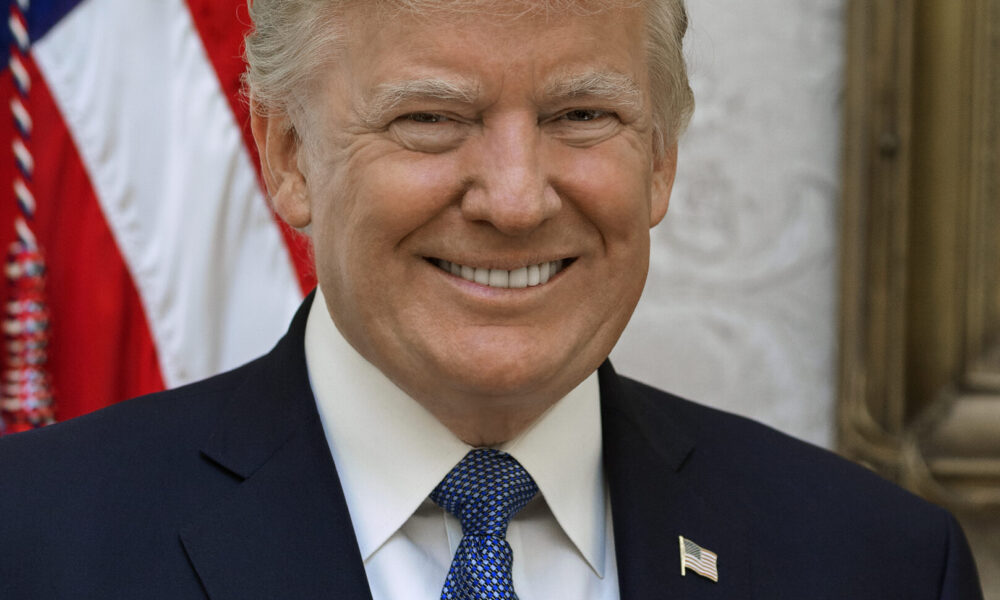 Trump din cauza cinei cu un negaționist al Holocaustului