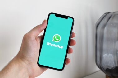 Aplicația Whatsapp