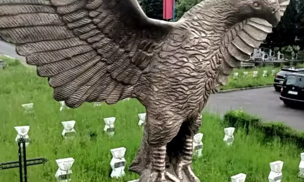 vulturul de bronz