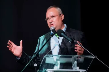 Divergențele continuă