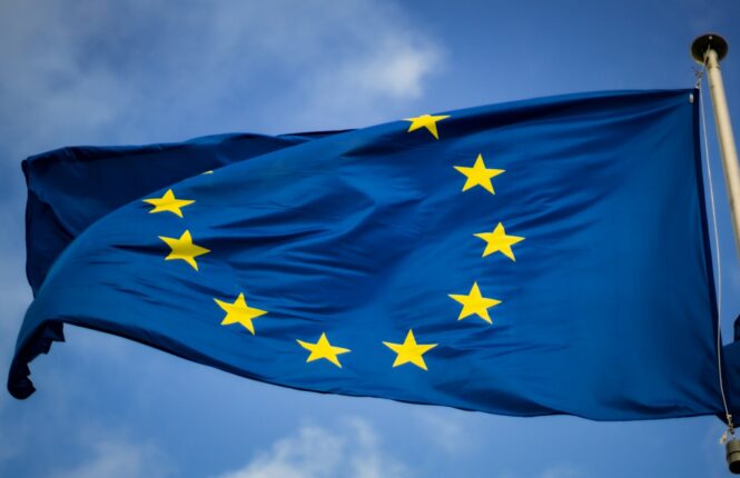 UE