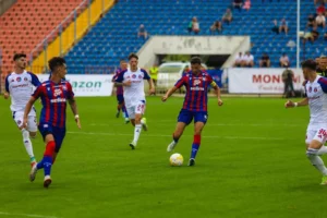 FC Bihor Răstoarnă Situația și Oferă Stelei Prima Înfrângere în Sezonul de Liga 2, Victorie Marcată cu 4-2 în Repriza Secundă!